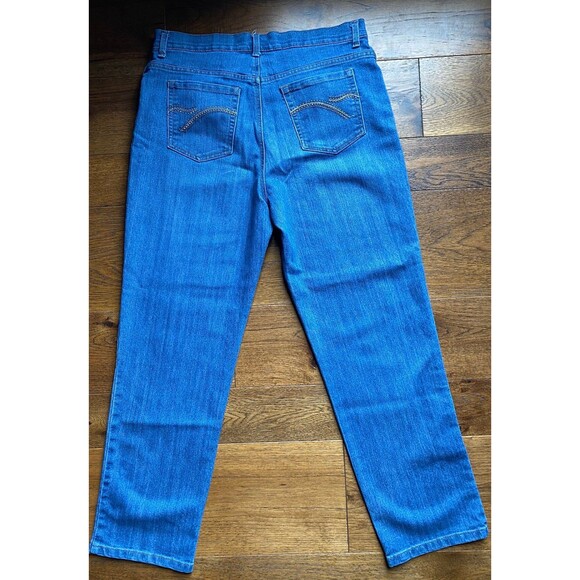 Gloria Vanderbilt Size 12 Short Denim Jeans Relaxed Fit Distressed Look - Picture 3 of 10